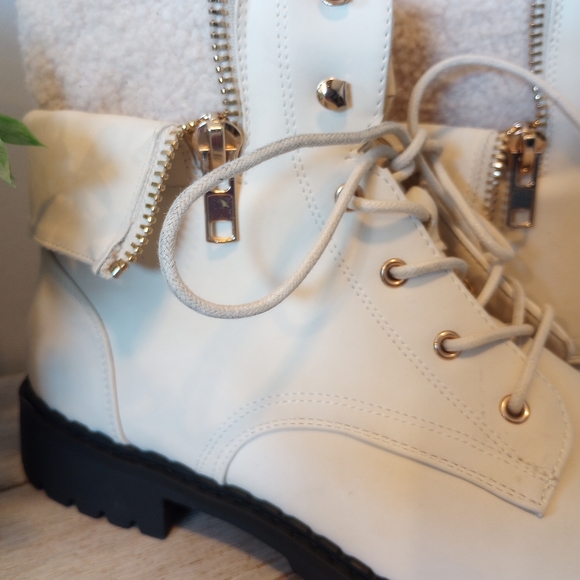 Fur Trim Beige Combat Boots Women's Size 11 Zip Up Flat Boxer Boot Y2K Gorpcore - Picture 2 of 9